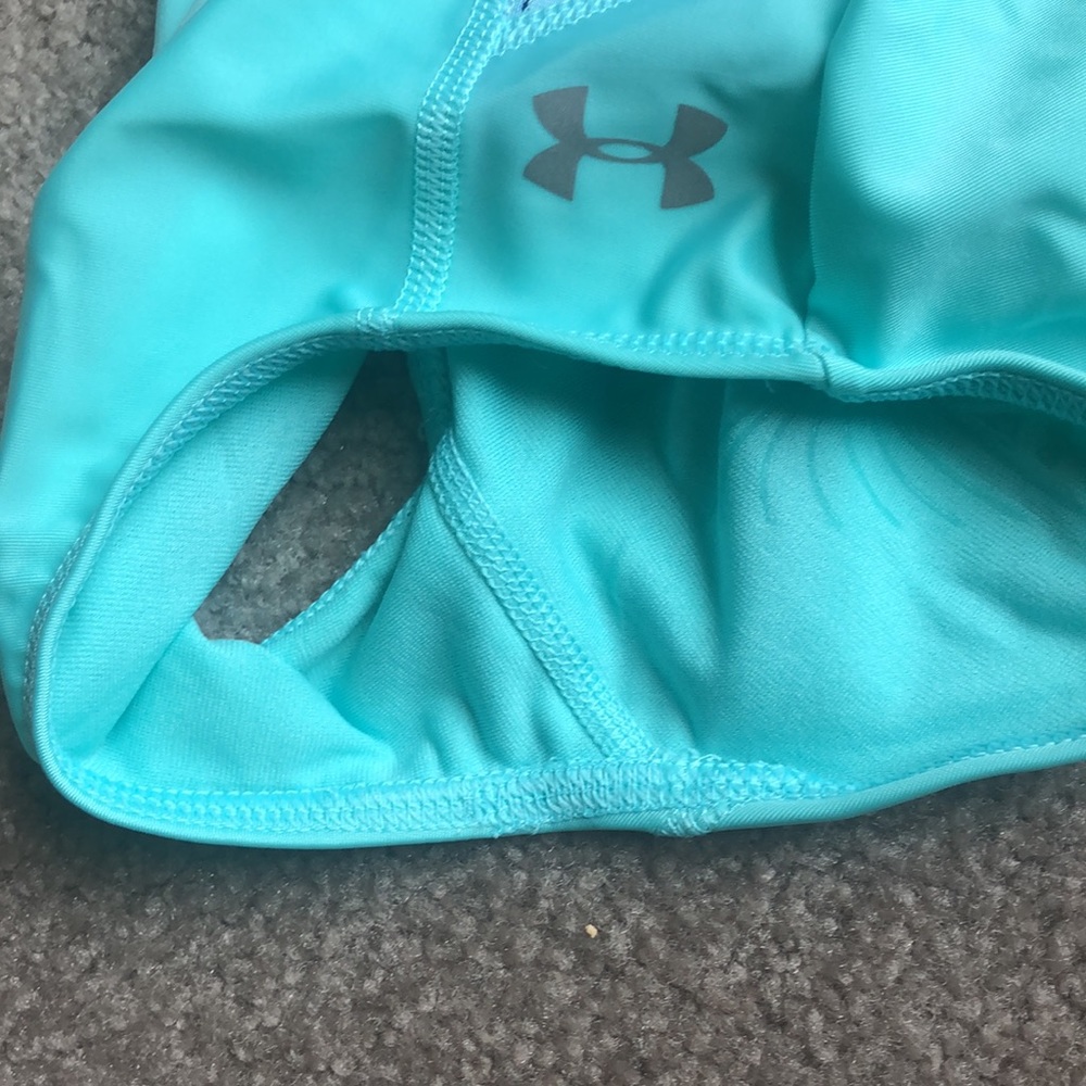 Two bathing suits - Picture 6 of 11